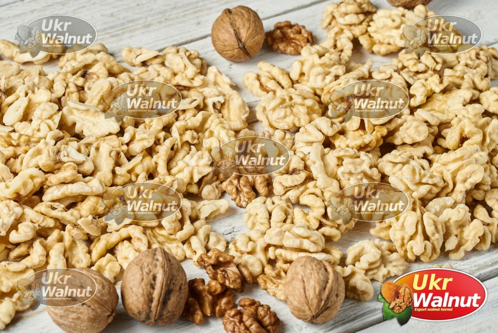 blanched walnut kernels